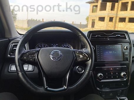 SsangYong Tivoli, 2020 — photo 6