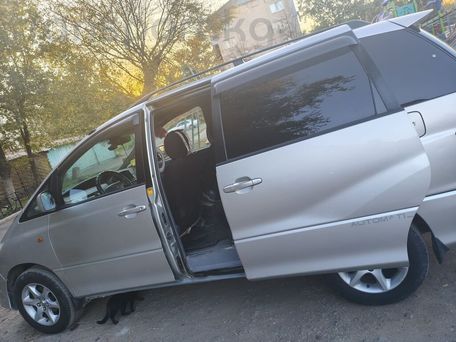 Toyota Previa, 2004 — photo 2