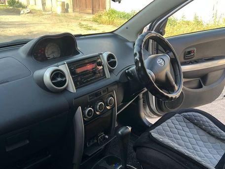 Toyota Ist, 2003 — photo 8