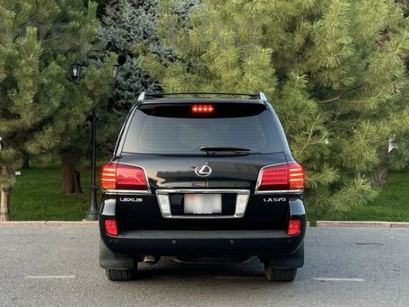 Lexus LX, 2011 — 照片 4