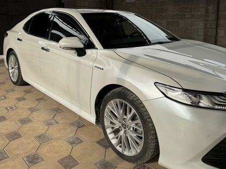 Toyota Camry, 2019 — photo 3