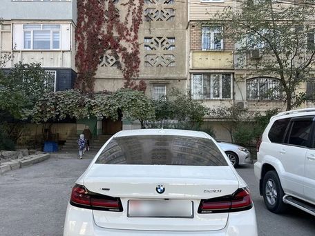 BMW 5 Series, 2022 — photo 3