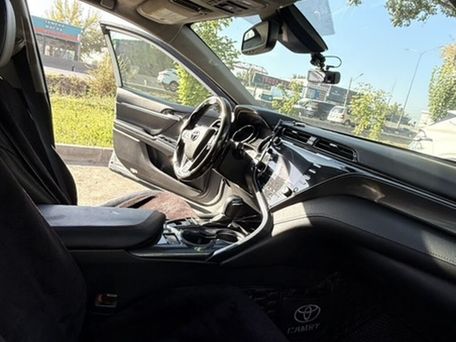 Toyota Camry, 2019 — photo 6