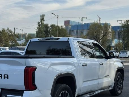 Toyota Tundra, 2023 — сүрөт 7