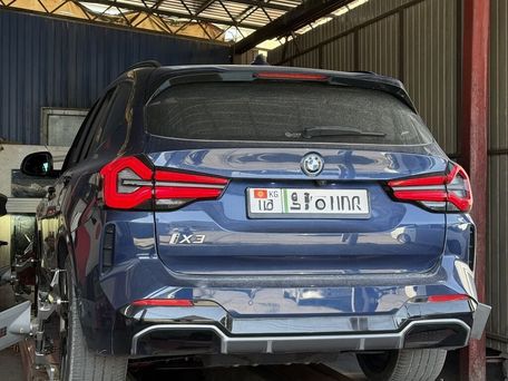 BMW iX3, 2023 — 照片 2
