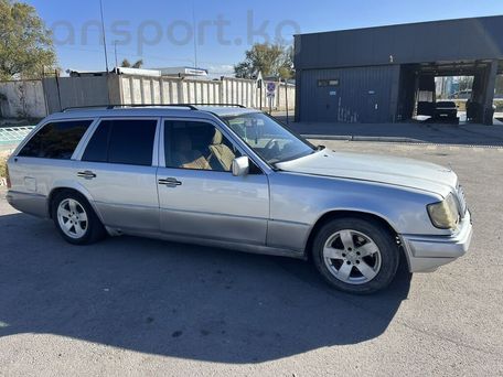 Mercedes-Benz W124, 1995 — photo 2