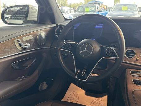 Mercedes-Benz E-Класс, 2021 — 照片 9