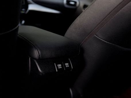 Toyota Prius, 2019 — 照片 14