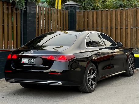 Mercedes-Benz E-Класс, 2024 — фото 2