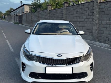 Kia K5, 2016