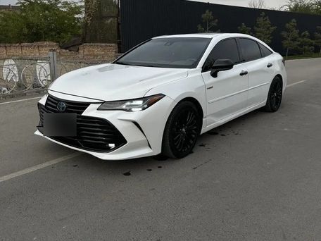 Toyota Avalon, 2018 — фото 2