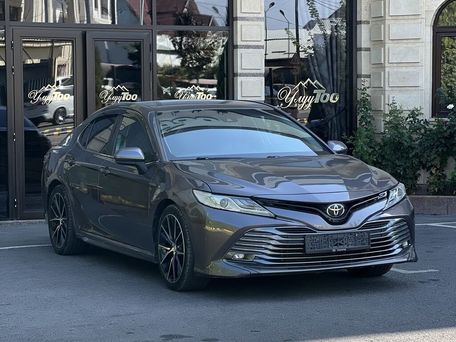 Toyota Camry, 2019 — фото 2