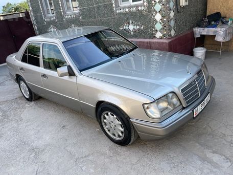 Mercedes-Benz W124, 1994 — photo 7