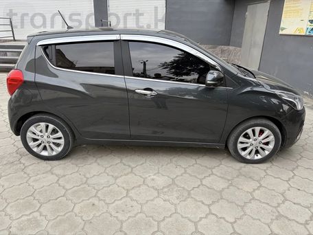 Chevrolet Spark, 2017 — фото 2