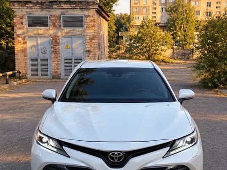 Toyota Camry, 2018