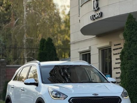 Kia Niro, 2019 — фото 1