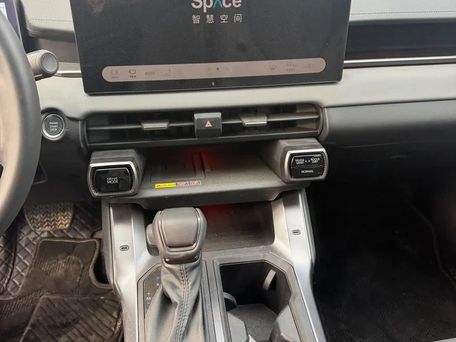 Toyota RAV4, 2025 — сүрөт 6