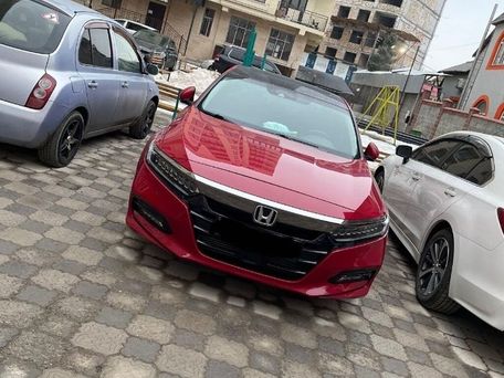 Honda Accord, 2018 — фото 1