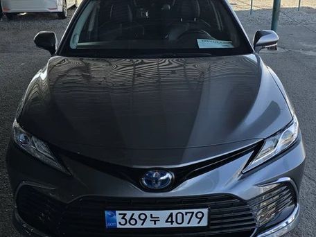 Toyota Camry, 2023 — фото 2
