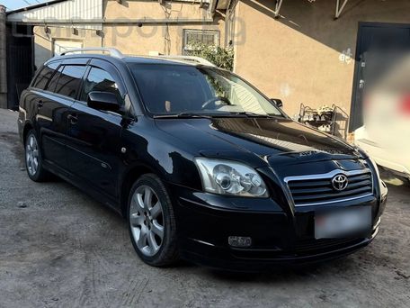Toyota Avensis, 2004 — 照片 2