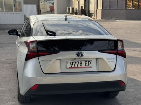 Toyota Prius, 2020 — фото 5