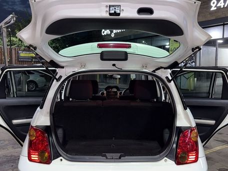 Toyota Ist, 2003 — photo 11