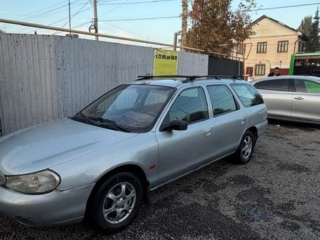 Ford Mondeo, 1998 — 照片 2