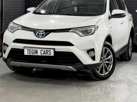 Toyota RAV4, 2017 — 照片 2
