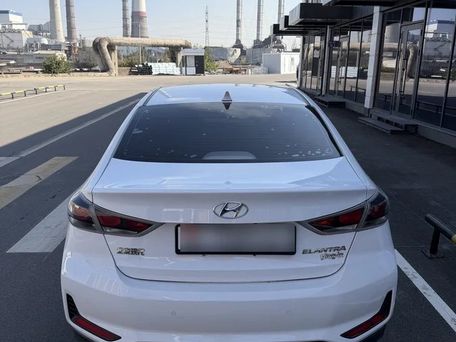 Hyundai Elantra, 2019 — фото 4
