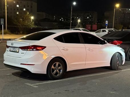 Hyundai Avante, 2016 — сүрөт 5