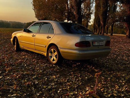 Mercedes-Benz E-Class, 1998 — photo 4