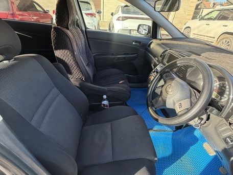 Toyota Wish, 2003 — сүрөт 8