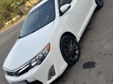 Toyota Camry, 2012