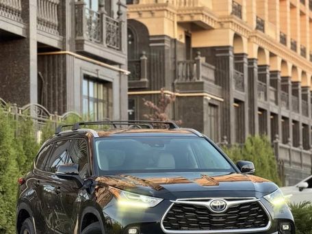 Toyota Highlander, 2022 — photo 2