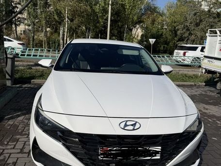 Hyundai Elantra, 2020 — фото 1