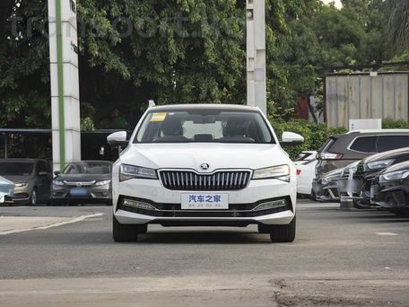 Skoda Superb, 2026 — 照片 6