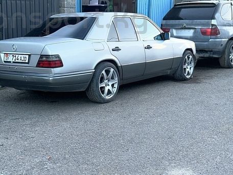 Mercedes-Benz W124, 1994 — 照片 1