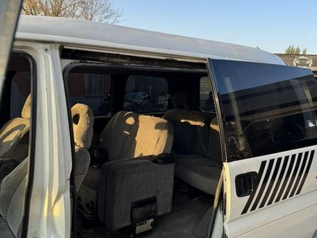 Mitsubishi Delica, 2002 — 照片 6
