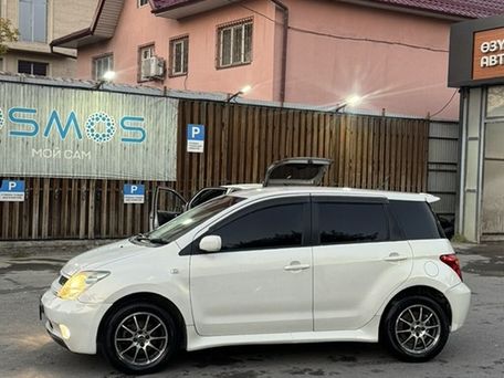 Toyota Ist, 2002 — 照片 5