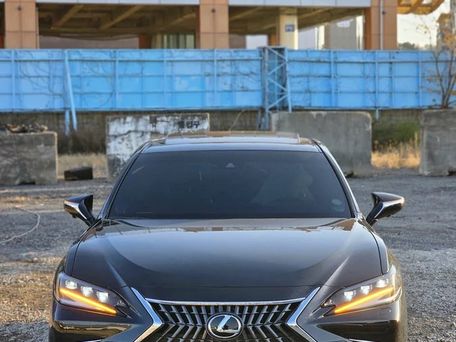 Lexus ES, 2022 — photo 3