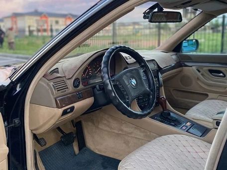 BMW 7 серии, 2022