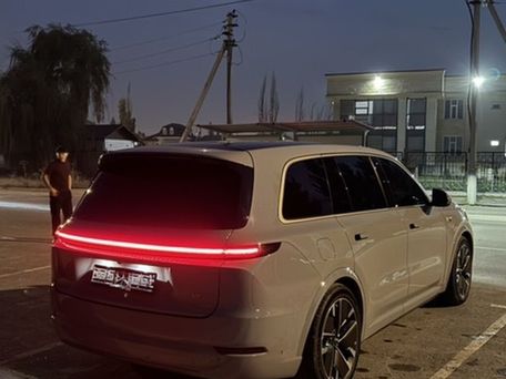 Li Auto (Lixiang) L9, 2025 — 照片 4