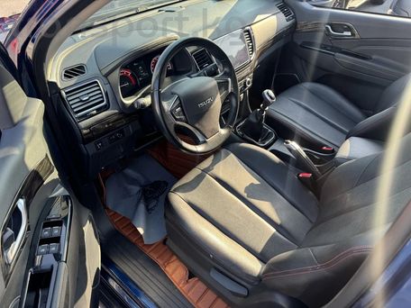 Isuzu D-Max, 2022 — фото 7