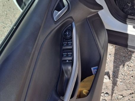 Ford Focus, 2012 — фото 14