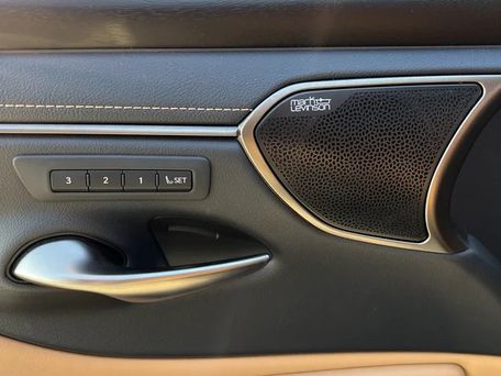 Lexus ES, 2021 — photo 7