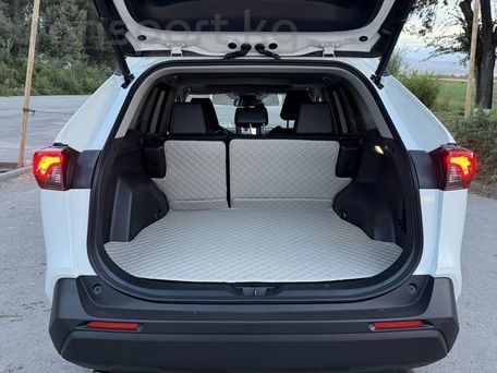 Toyota RAV4, 2022 — сүрөт 7