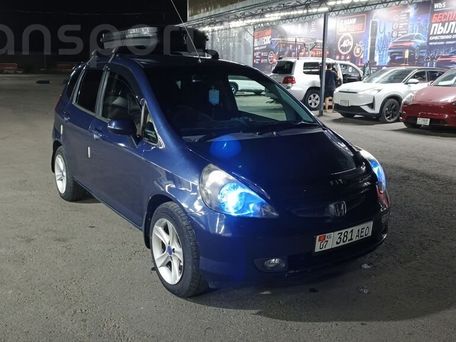 Honda Fit, 2002