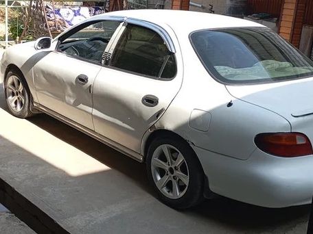 Hyundai Avante, 1995 — photo 4