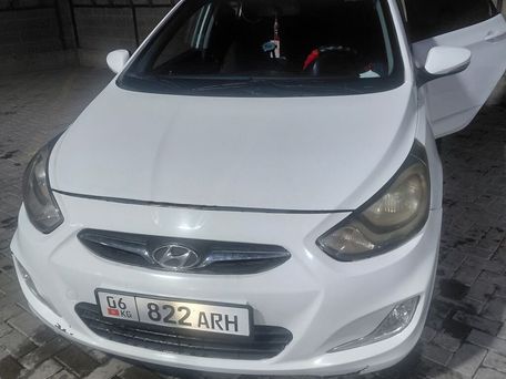 Hyundai Accent, 2011 — 照片 8