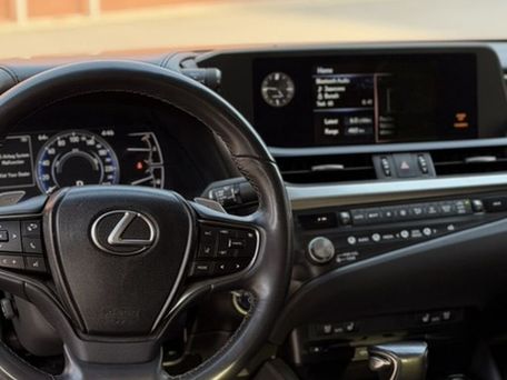 Lexus ES, 2021 — 照片 4